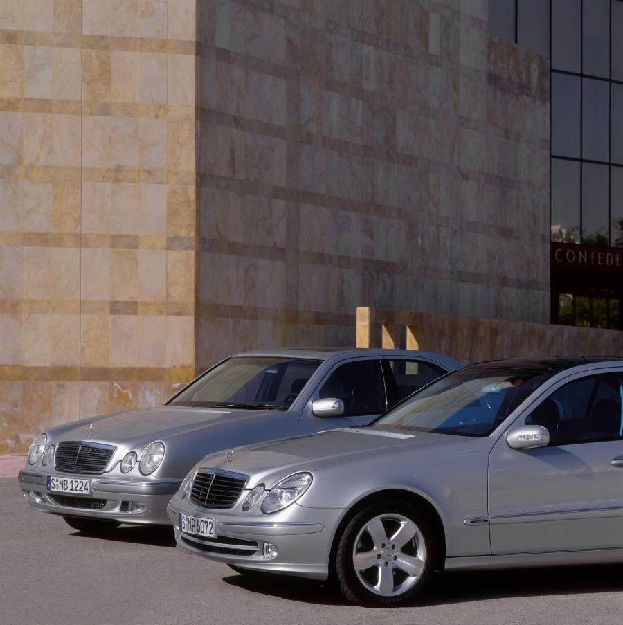  Mercedes-Benz E-Class 2002 года  (фото 171 из 448)
